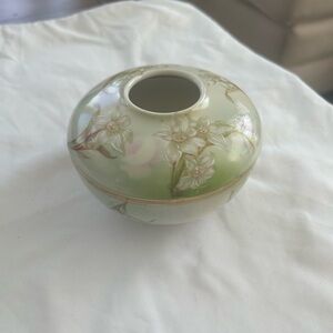 Floral Ceramic Trinket Dish - Green and Cream